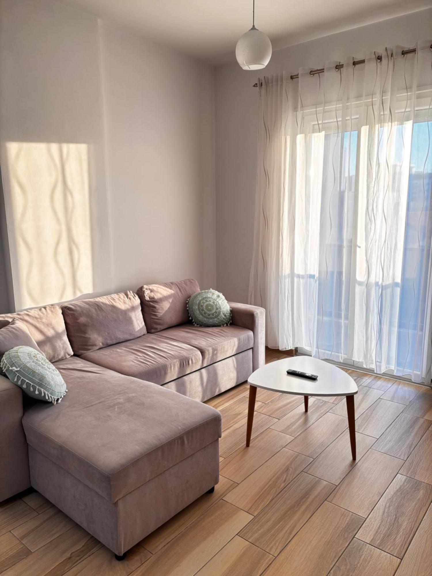 Jon'S Apartment Tirana Exterior photo